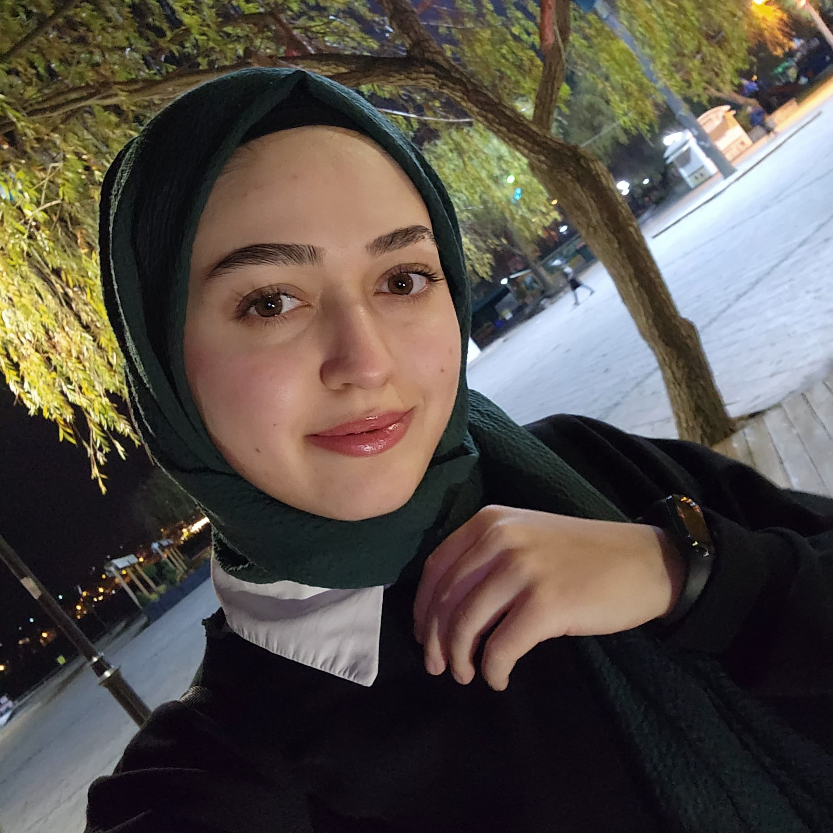 Büşra Adıgüzel
