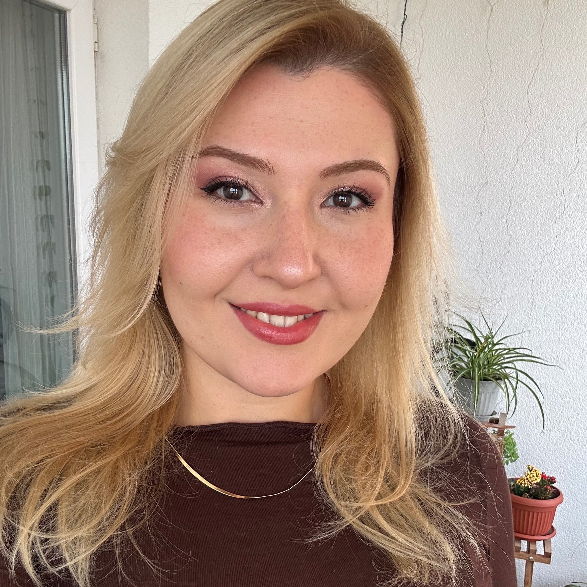 Özge ÖZSOY