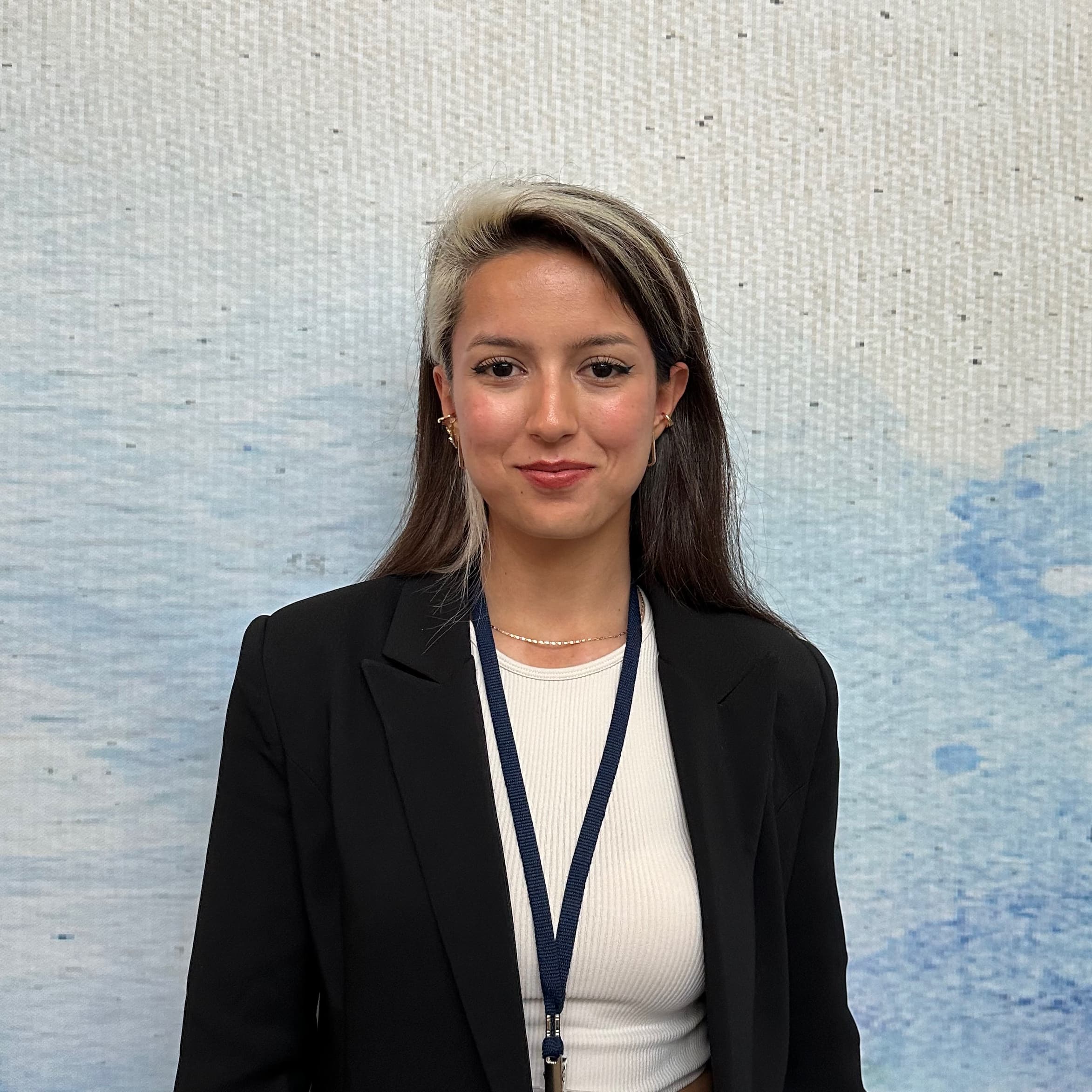 Duygu Aydın